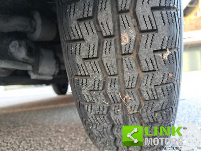 VOLKSWAGEN Karmann Ghia usata 8