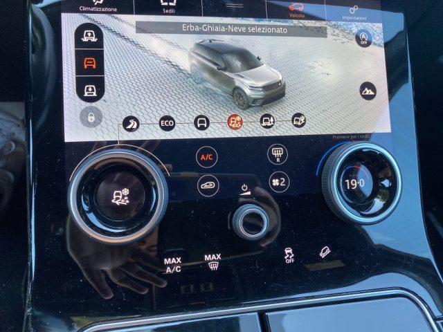 LAND ROVER Range Rover Velar usata, con Bluetooth
