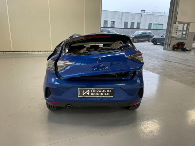 RENAULT Clio usata, con Autoradio