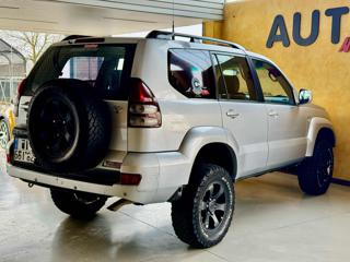TOYOTA Land Cruiser usata, con Autoradio