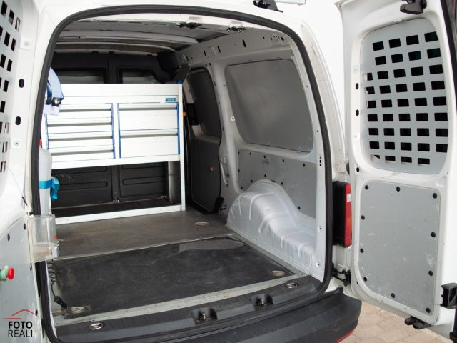 VOLKSWAGEN Caddy usata, con ESP