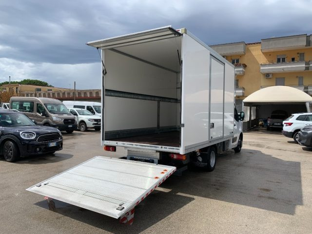 RENAULT Master usata, con Volante multifunzione
