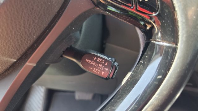 TOYOTA C-HR usata, con Volante in pelle