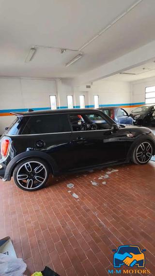 MINI John Cooper Works usata, con Autoradio