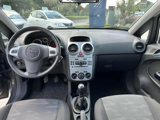 OPEL Corsa usata, con ESP