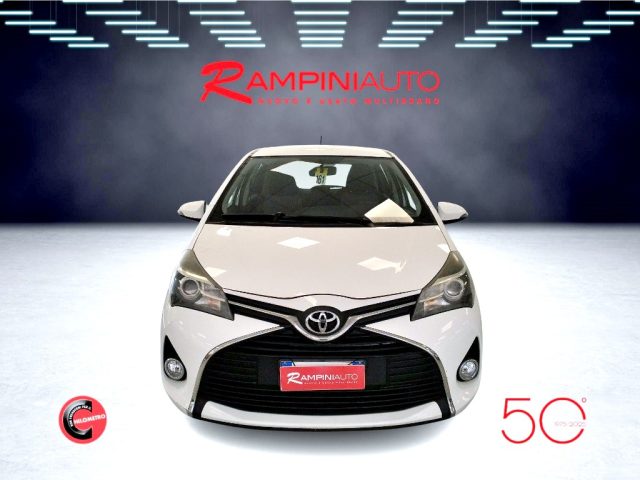 TOYOTA Yaris usata 2