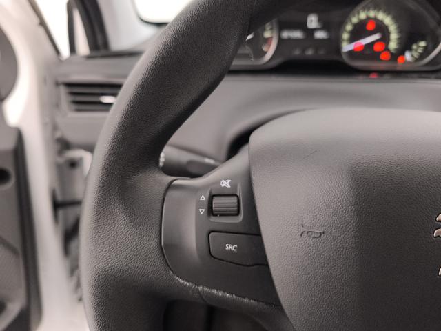 PEUGEOT 208 usata, con Touch screen