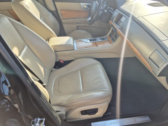 JAGUAR XF usata, con Cruise Control