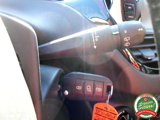 PEUGEOT 208 usata, con Vivavoce