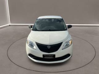 LANCIA Ypsilon usata, con Airbag