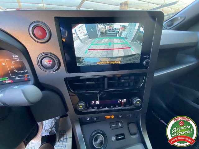 TOYOTA Yaris usata, con Sedili riscaldati