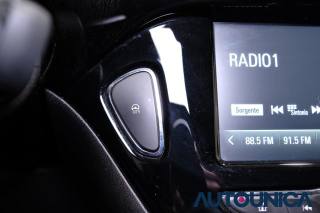 OPEL Corsa usata, con Sensori di parcheggio posteriori
