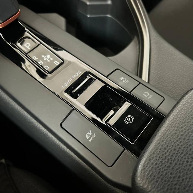 TOYOTA C-HR usata, con Fari LED