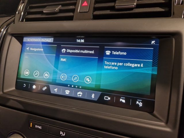 LAND ROVER Discovery usata, con Sistema di navigazione