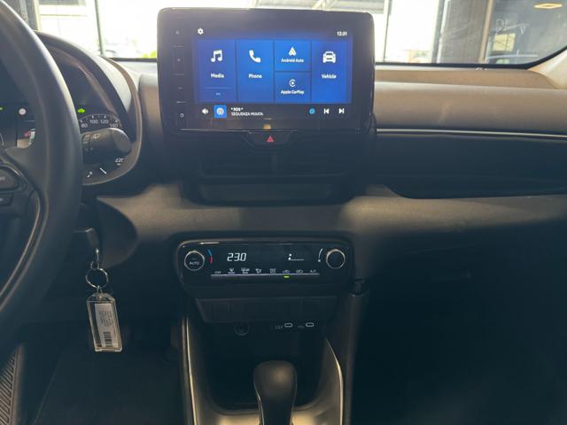 TOYOTA Yaris usata, con Fendinebbia