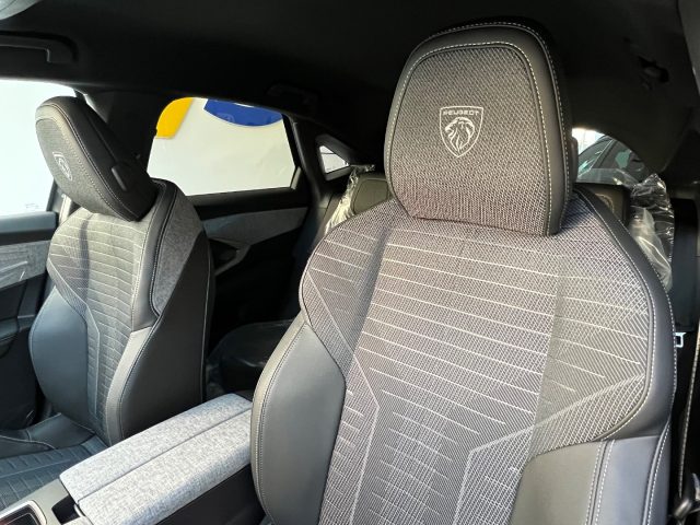 PEUGEOT 3008 usata, con Fari LED