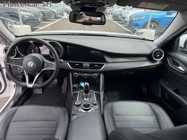 ALFA ROMEO Giulia usata, con Climatizzatore