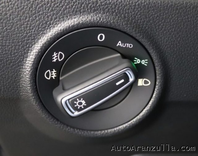 VOLKSWAGEN T-Roc usata, con Luci diurne LED