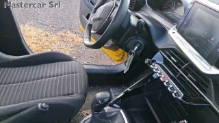 PEUGEOT 208 usata, con Volante in pelle