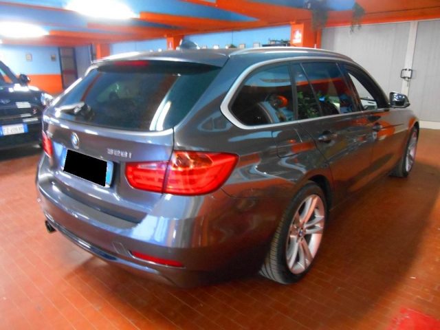 BMW 320 usata, con Cerchi in lega