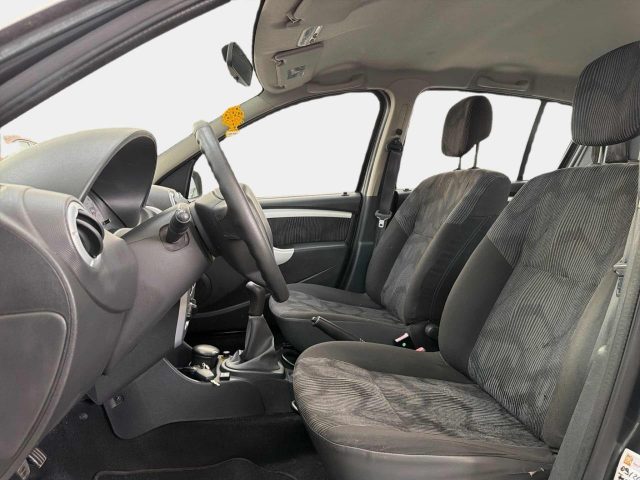 DACIA Sandero usata, con Lettore CD