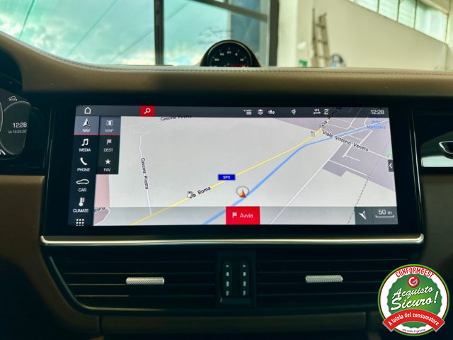 PORSCHE Cayenne usata, con Touch screen