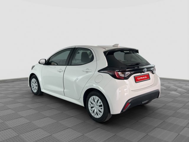 TOYOTA Yaris usata 2