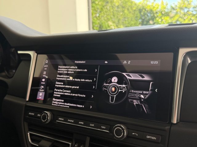 PORSCHE Macan usata, con USB