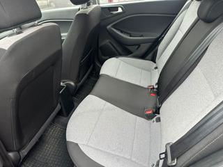 HYUNDAI i20 usata, con Climatizzatore