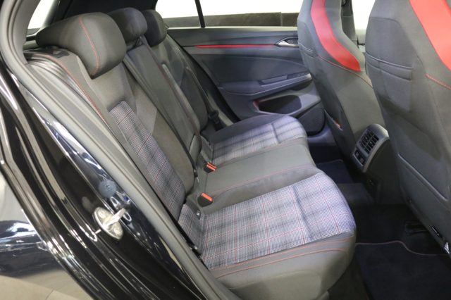 VOLKSWAGEN Golf usata, con Bluetooth