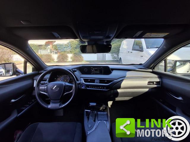 LEXUS UX 250h usata, con Airbag Passeggero