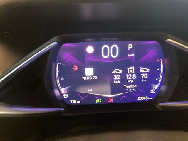 DS AUTOMOBILES DS 3 usata, con Autoradio digitale