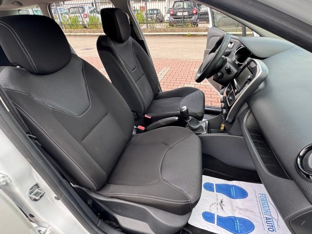 RENAULT Clio usata, con USB