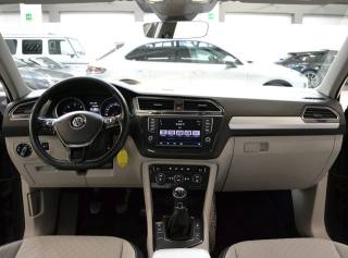 VOLKSWAGEN Tiguan usata, con Autoradio