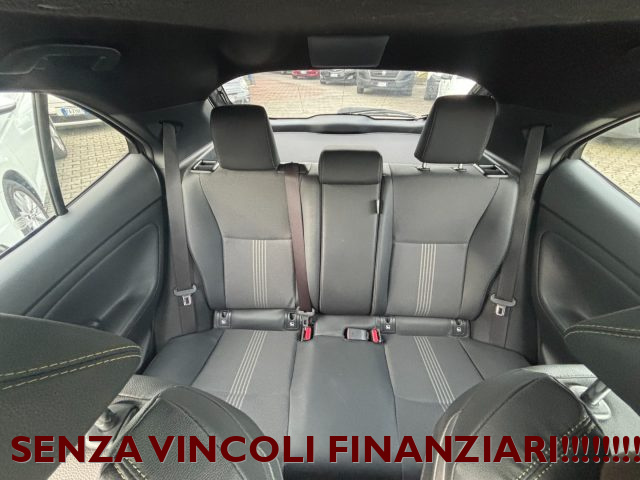 TOYOTA Yaris Cross usata, con Controllo automatico clima