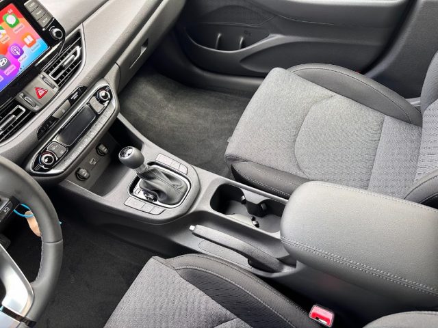 HYUNDAI i30 usata, con Luci diurne LED