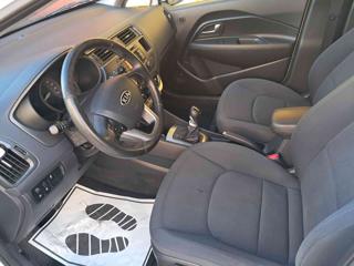 KIA Rio usata, con Specchietti laterali elettrici