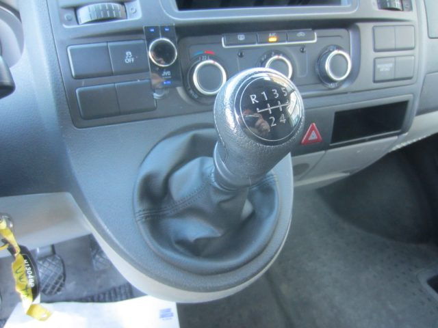 VOLKSWAGEN T5 usata, con Sensori di parcheggio posteriori