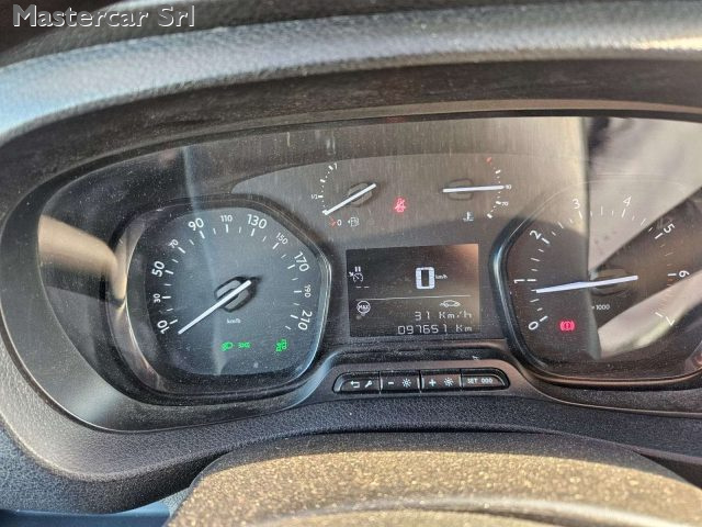 OPEL Vivaro usata 12