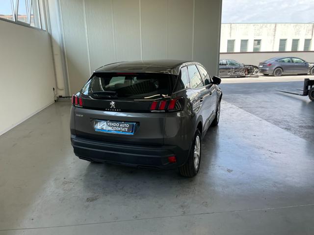 PEUGEOT 3008 usata, con Boardcomputer