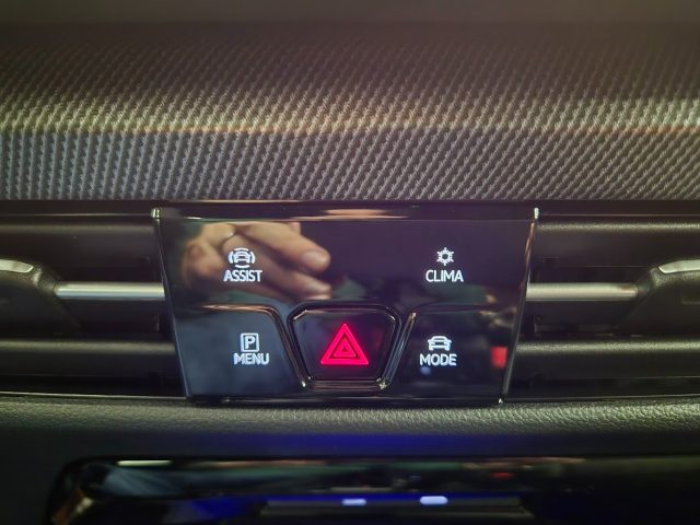 VOLKSWAGEN Golf usata, con Controllo elettronico della corsia