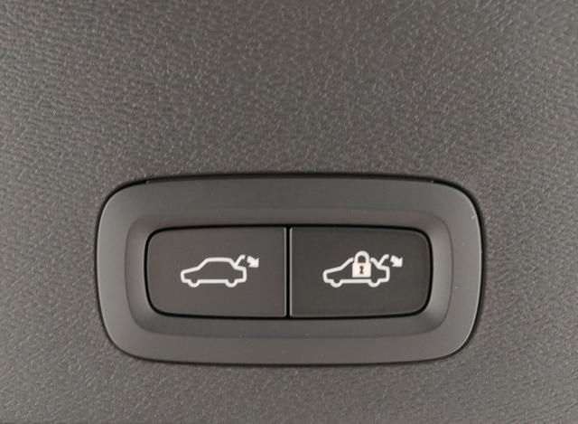 VOLVO C40 usata, con Vivavoce