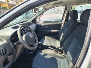 FIAT Punto usata, con Autoradio