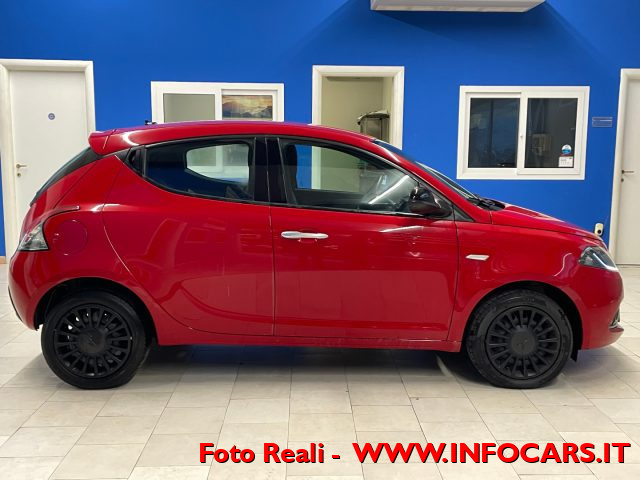 LANCIA Ypsilon usata, con Controllo trazione