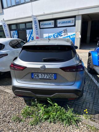 NISSAN Qashqai usata, con Luci diurne LED