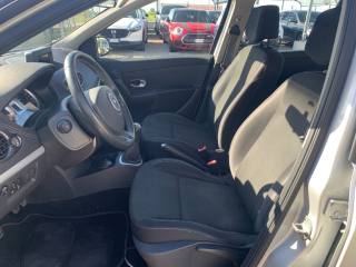 RENAULT Clio usata, con Climatizzatore