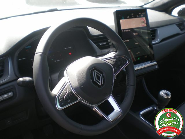 RENAULT Captur usata, con Bracciolo