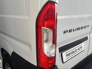 PEUGEOT Boxer usata, con Luci diurne