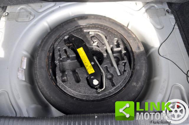 VOLKSWAGEN Golf usata, con MP3