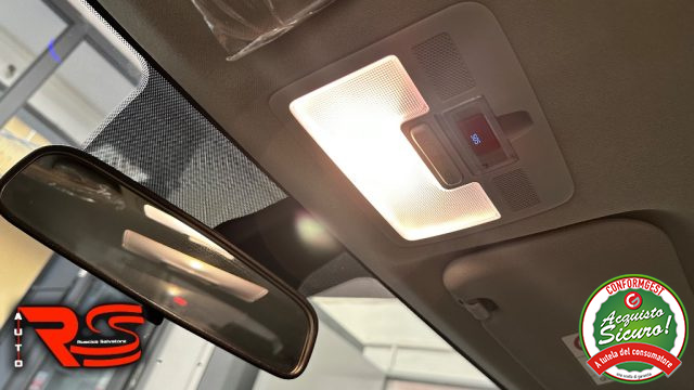 HYUNDAI i10 usata, con Volante in pelle